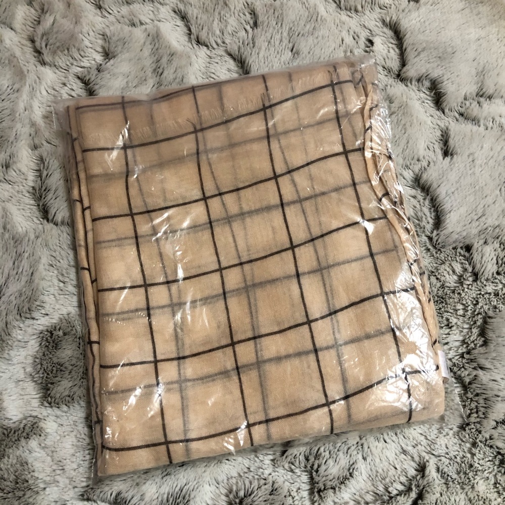 Rachel Pally Scarf 🧣